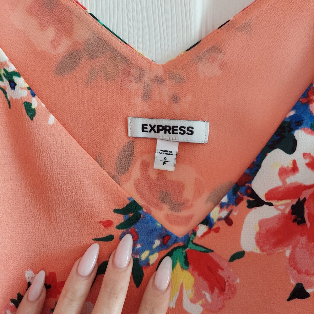 Express - Picture 2 of 3